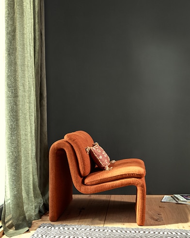 Painted wall with Ashwood Moss 1484